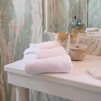 MALAIKA LINENS Bath Towels