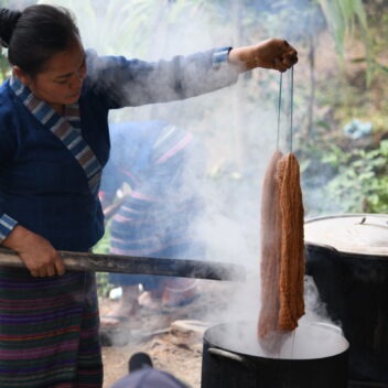 Tai Baan Crafts - Artisan